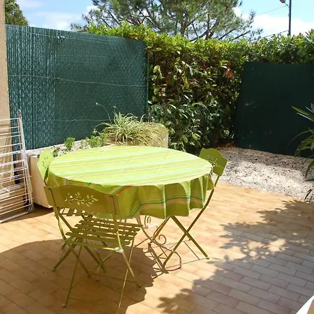 Beau Studio Avec Jardin Prox Plages 아파트 *